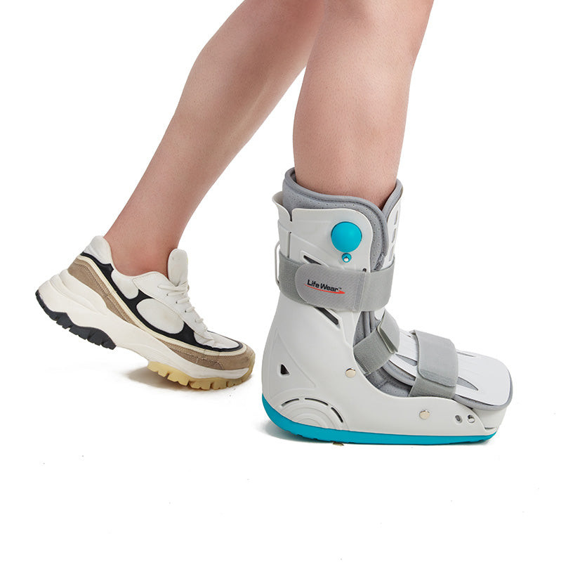 Air Walker Shoe Short